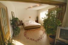 HILDE'S RESIDENCE